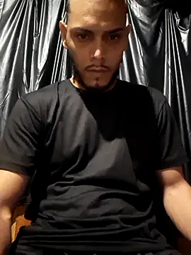 Snapshot of apolodiosgriego chatting on 11.02.25 apolodiosgriego online show from 11.02.25