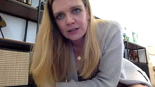 Suesse Schnitte online show from 03.20.25