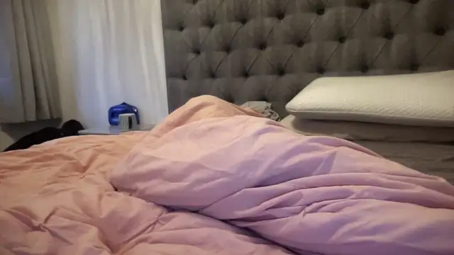 Bustyblondebabe32 online show from 10.23.25