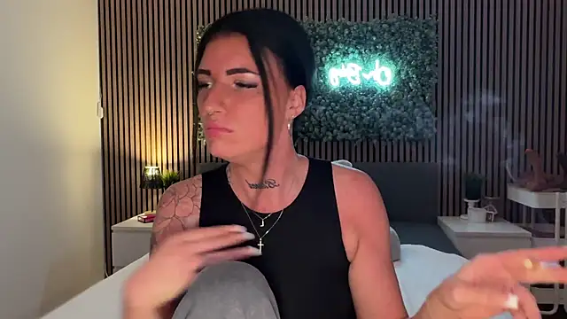 LizaRoxx online show from 11.18.25