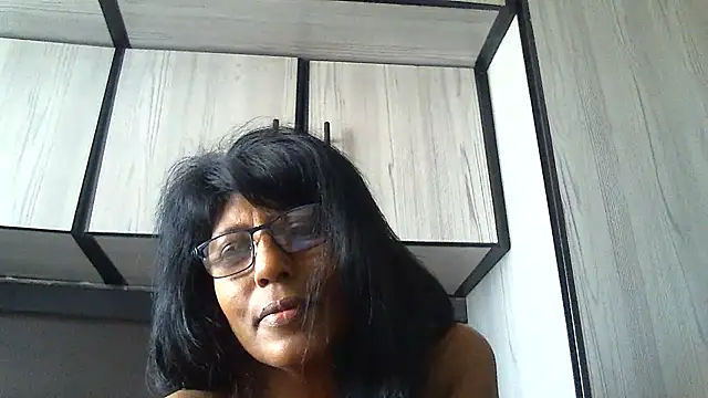 Snapshot of MsAttitude chatting on 12.02.24 MsAttitude online show from 12.02.24
