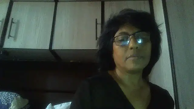 Snapshot of MsAttitude chatting on 12.24.24 MsAttitude online show from 12.24.24