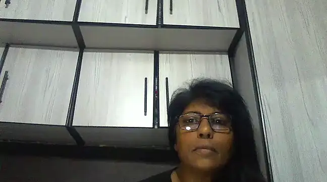 Snapshot of MsAttitude chatting on 03.14.25 MsAttitude online show from 03.14.25