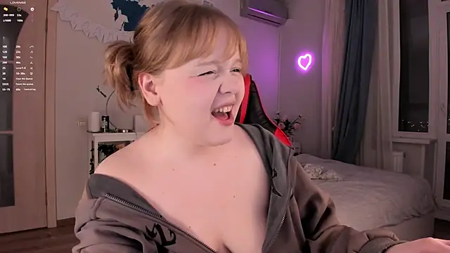 LisaLaas online show from 12.22.24