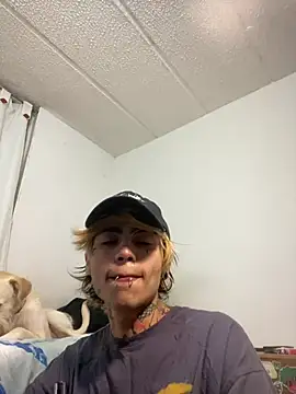 AcidMilo online show from 10.02.25