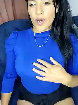 Snapshot of zhayra_rose chatting on 02.02.25 zhayra rose online show from 02.02.25