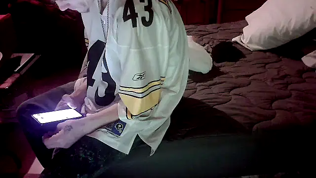 Snapshot of xxxTony999 chatting on 11.02.25 xxxTony999 online show from 11.02.25