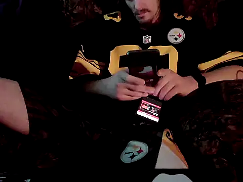 Snapshot of xxxTony999 chatting on 12.16.25 xxxTony999 online show from 12.16.25