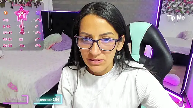 alma blue online show from 12.13.25