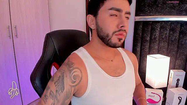 ItsMeEros online show from 02.10.25