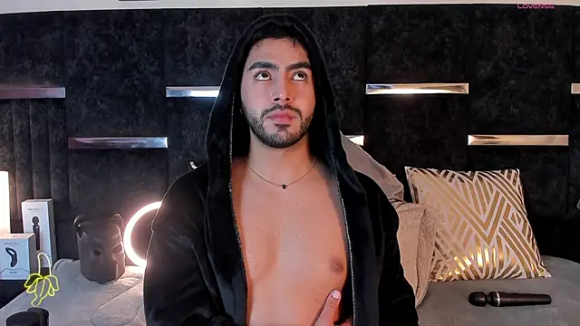 ItsMeEros online show from 03.17.25