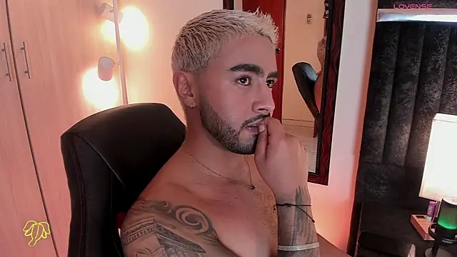 ItsMeEros online show from 09.17.25