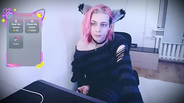 Littlepinkcat online show from 01.17.26