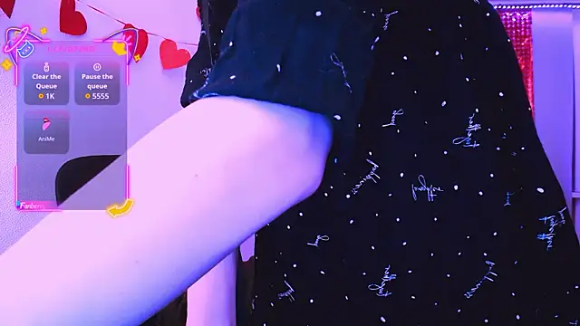 Littlepinkcat online show from 02.12.26