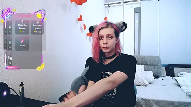 Littlepinkcat online show from 03.03.26