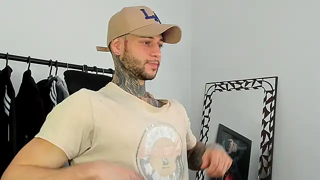  jamesleandros1 online show from 12.13.25