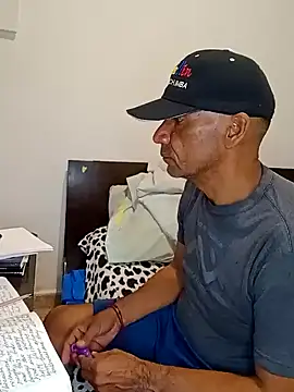 Daddy1972 online show from 02.05.25