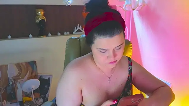 Malika uAngel online show from 04.13.26