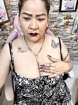 Snapshot of Dalessa_Bigtits chatting on 05.27.26 Dalessa Bigtits online show from 05.27.26