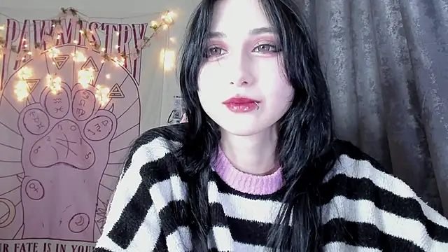 Holy420lolii online show from 10.27.25