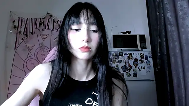 Snapshot of Holy420lolii chatting on 05.15.26 Holy420lolii online show from 05.15.26