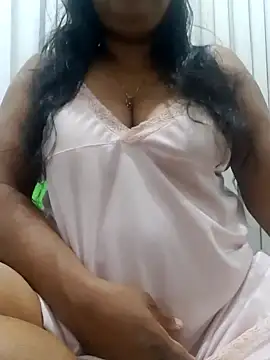 chubby wife online show from 12.06.24