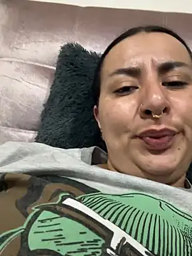 Abril Luv online show from 03.03.26