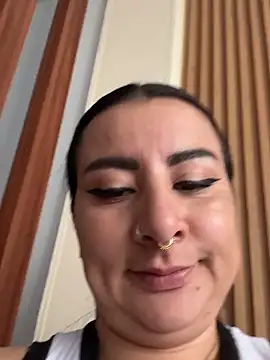 Abril Luv online show from 03.24.26