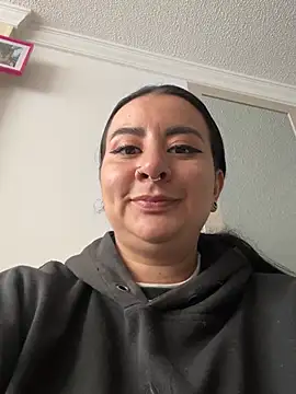 Abril Luv online show from 03.25.26