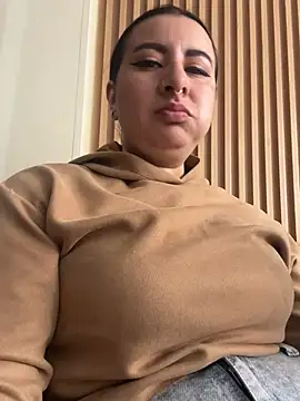 Abril Luv online show from 03.26.26