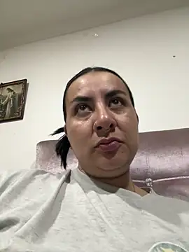 Abril Luv online show from 04.03.26