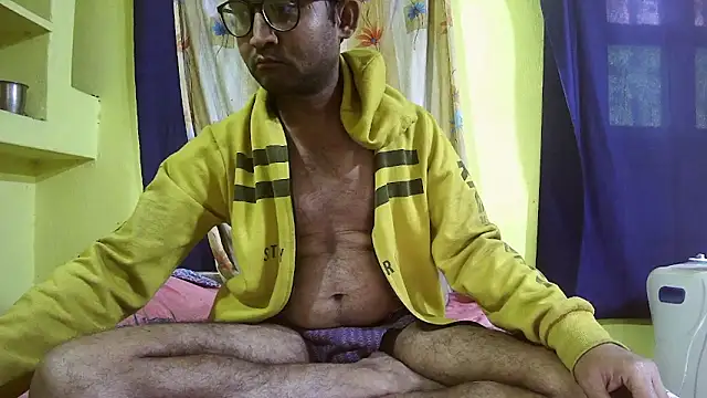 Snapshot of Cute_boy2000 chatting on 01.11.25 Cute boy2000 online show from 01.11.25