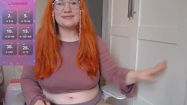 FluffyRainbowKity online show from 11.17.25