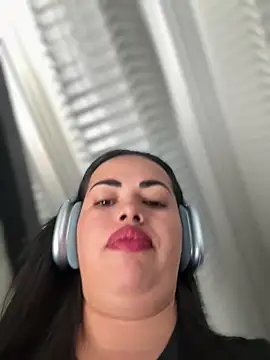 andra rose online show from 04.13.26