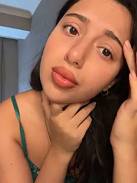 Snapshot of Tasty_Nora chatting on 09.12.25 Tasty Nora online show from 09.12.25