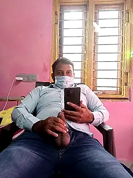 adicma123 online show from 10.31.25