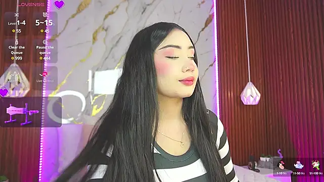 haylie  online show from 02.01.25