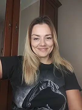 KrissSexi online show from 10.31.25