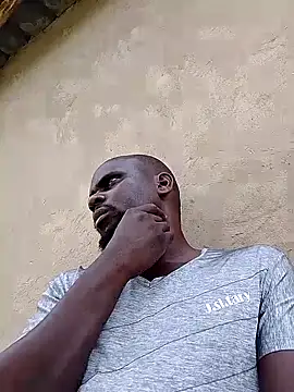 Leebwoy20 online show from 10.31.25