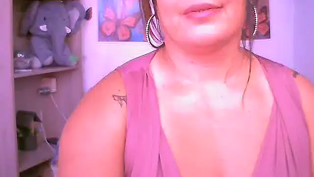 Snapshot of ChiaraFioree chatting on 05.04.26 ChiaraFioree online show from 05.04.26