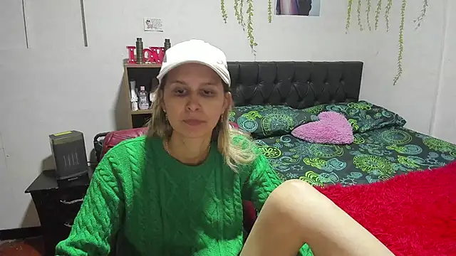 Snapshot of lauren_ashlee chatting on 02.13.26 lauren ashlee online show from 02.13.26
