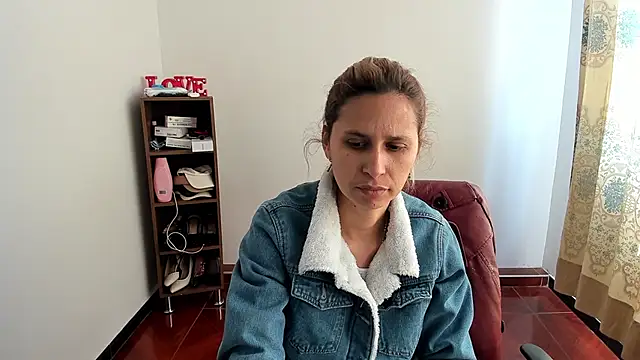 Snapshot of lauren_ashlee chatting on 03.25.26 lauren ashlee online show from 03.25.26