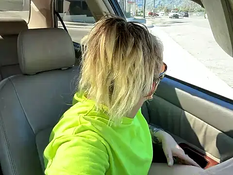 SummerBlueMoon online show from 02.28.26