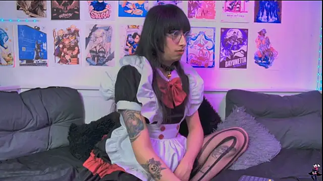 Snapshot of snowblack_ chatting on 04.22.26 snowblack online show from 04.22.26
