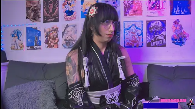 Snapshot of snowblack_ chatting on 05.08.26 snowblack online show from 05.08.26