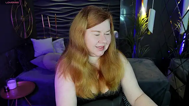 Mrs Emilia online show from 12.08.24