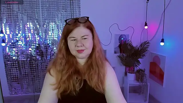 Mrs Emilia online show from 12.12.24