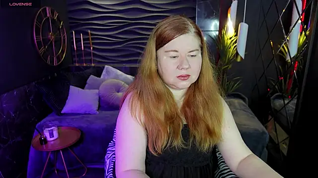 Mrs Emilia online show from 12.16.24