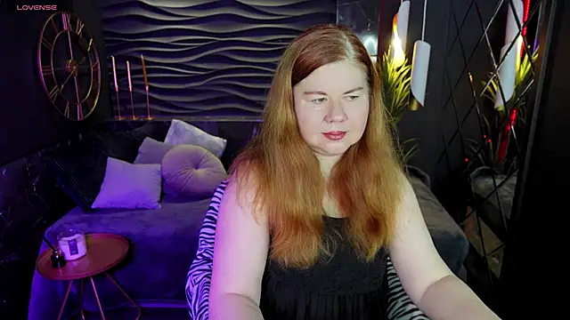 Mrs Emilia online show from 12.16.24