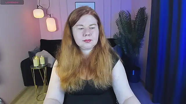 Mrs Emilia online show from 12.21.24